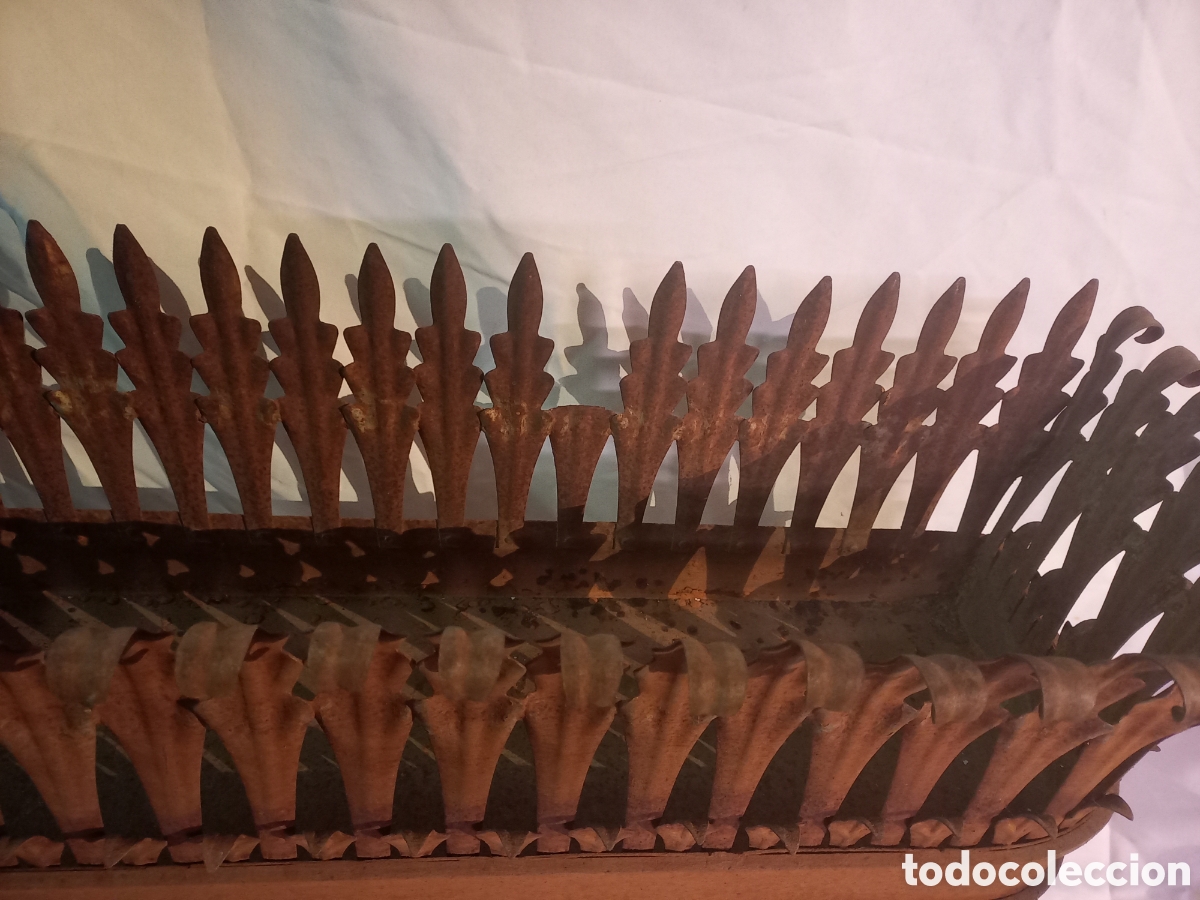Antig&uuml;edades: Gran jardinera de hierro - Foto 13