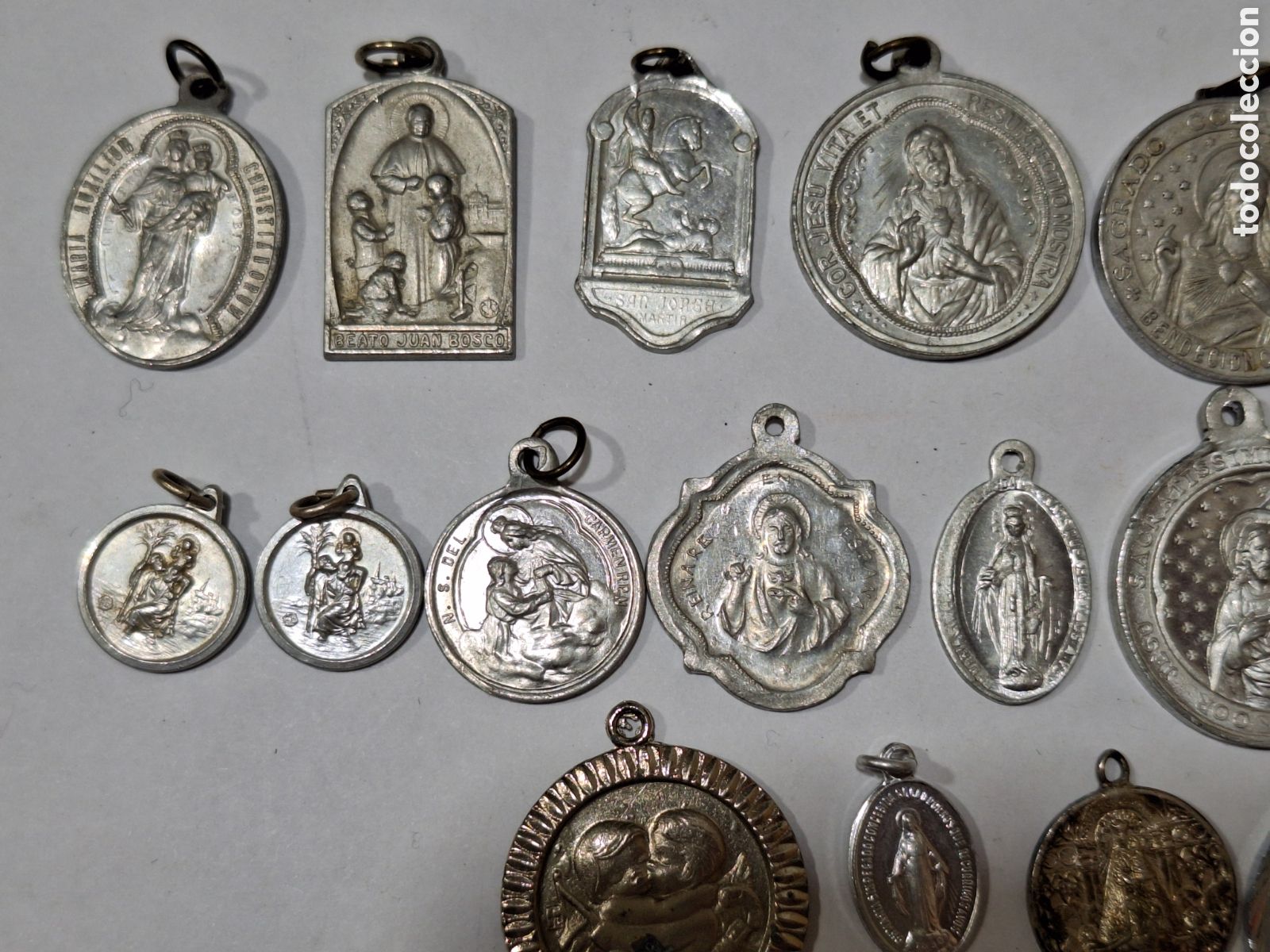 Antig&uuml;edades: Lote medallas religiosas . - Foto 4