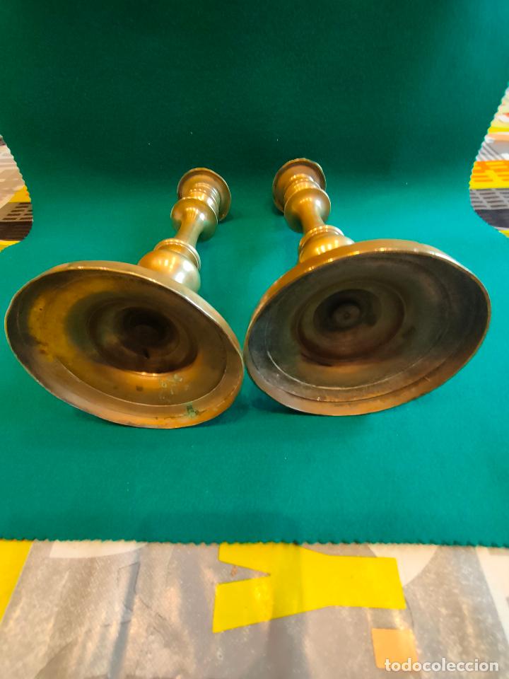 Antig&uuml;edades: PAREJA DE CANDELABROS NAPOLEONICOS - Foto 2