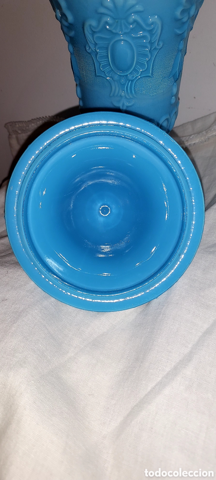 Antig&uuml;edades: COPA CON TAPA EN OPALINA AZUL TURQUESA MIDE 31 DE ALTO - Foto 4