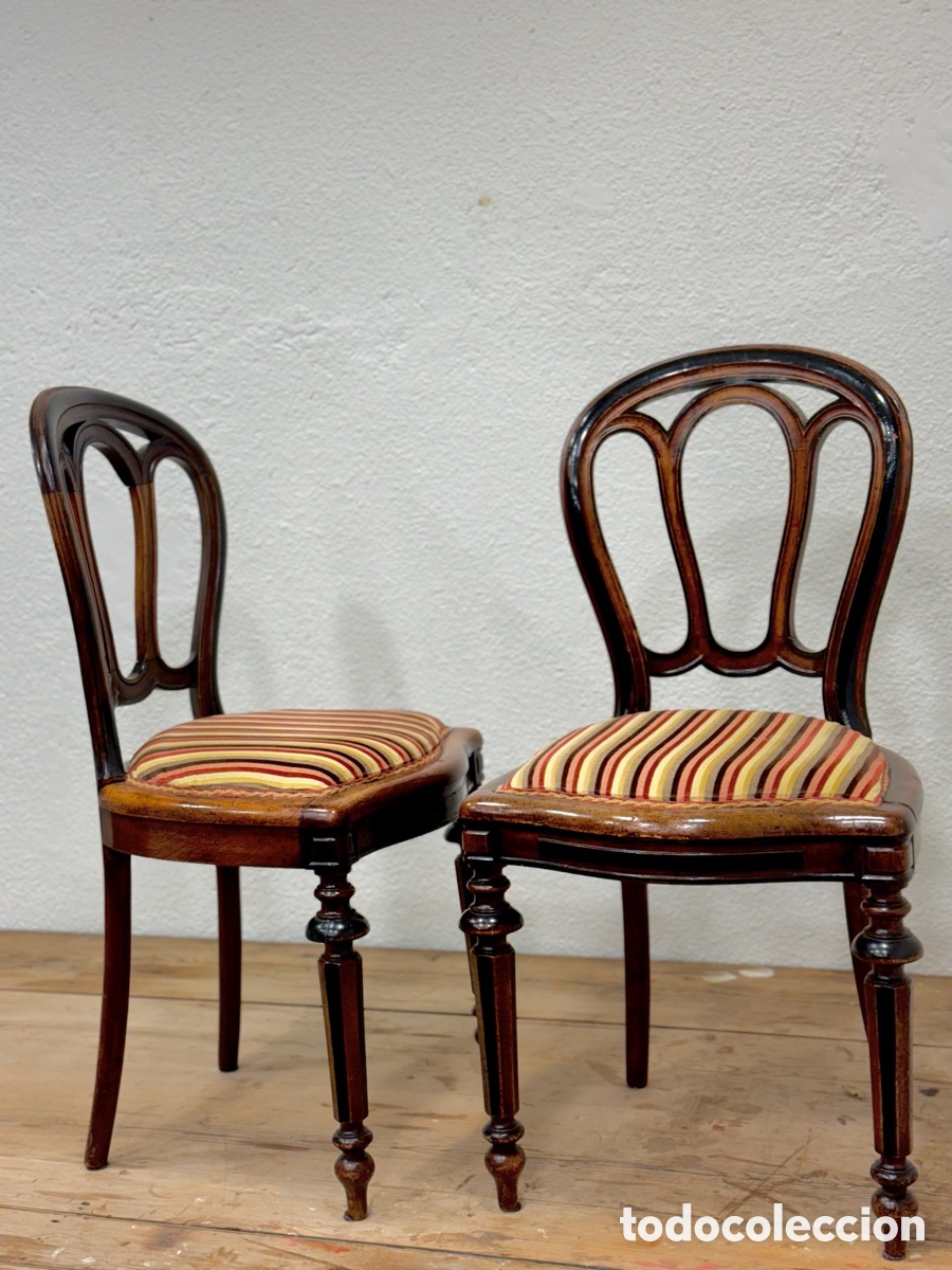 Antig&uuml;edades: Pareja de sillas Isabelinas - Foto 2