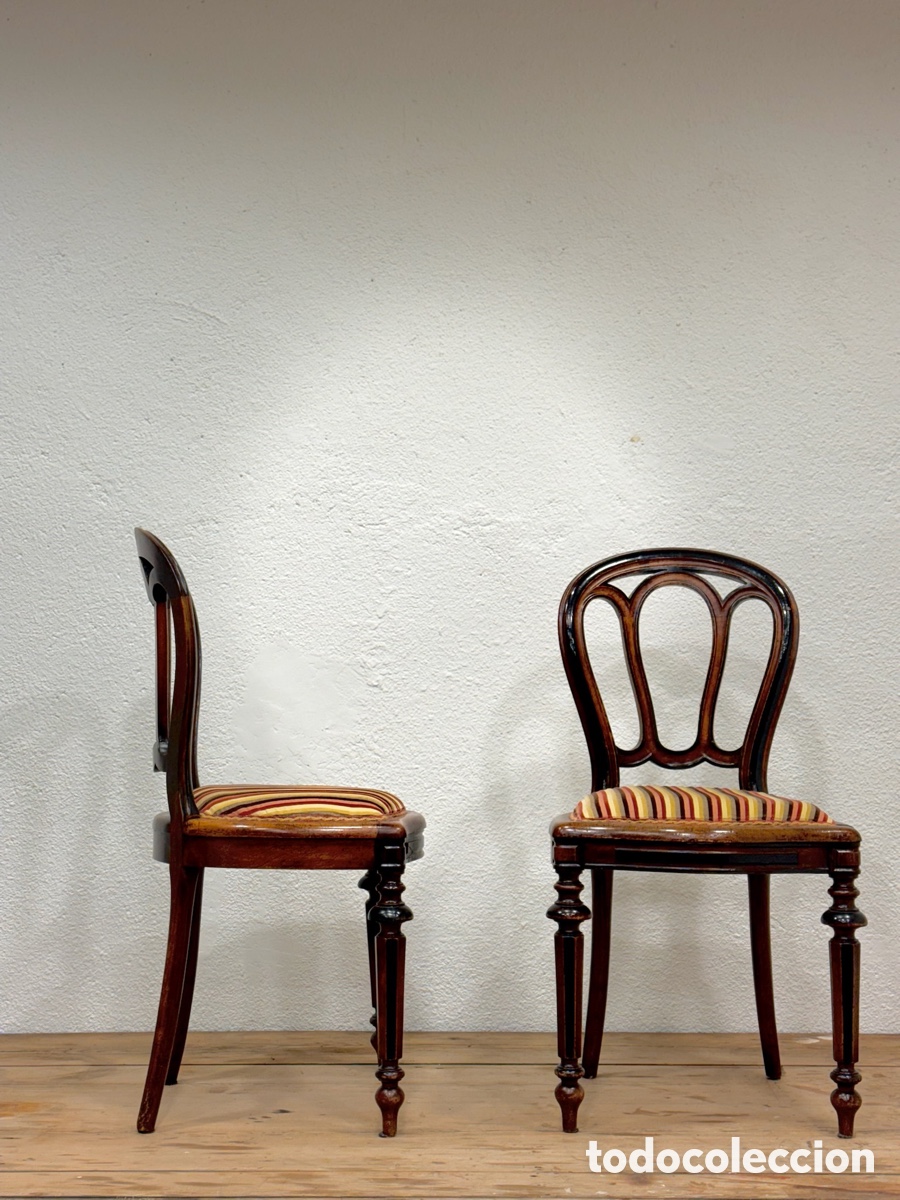 Antig&uuml;edades: Pareja de sillas Isabelinas - Foto 1