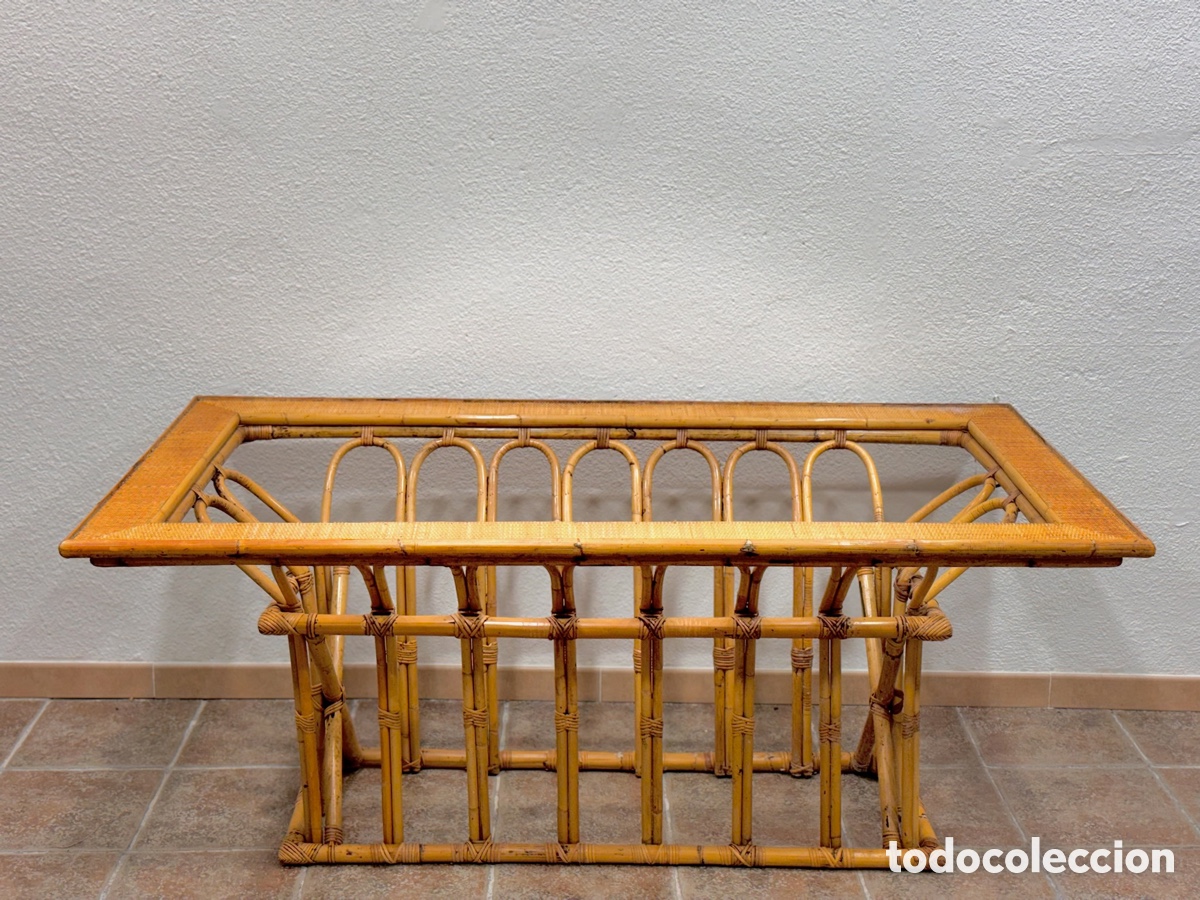 Antig&uuml;edades: Mesa de bamb&uacute; con tapa de cristal - Foto 2