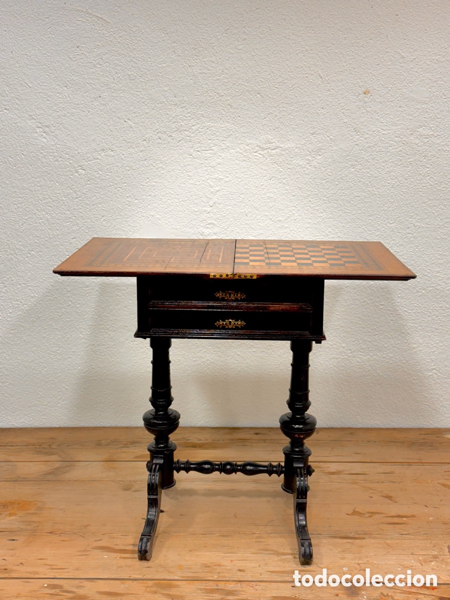 Antig&uuml;edades: Mesa costurera con ajedrez siglo XIV - Foto 3