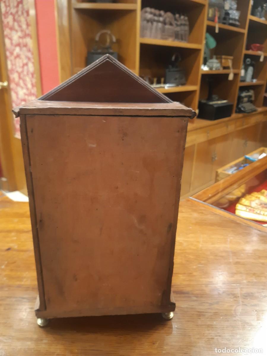 Antig&uuml;edades: ARMARITO DE MUESTRA DE EBANISTA - Foto 4