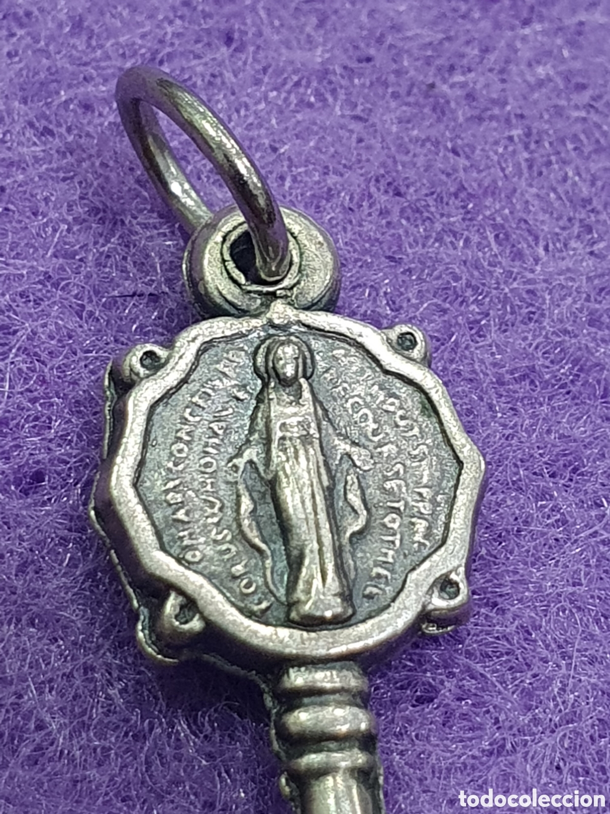 Antig&uuml;edades: Colgante llave virgen. (L9) - Foto 2