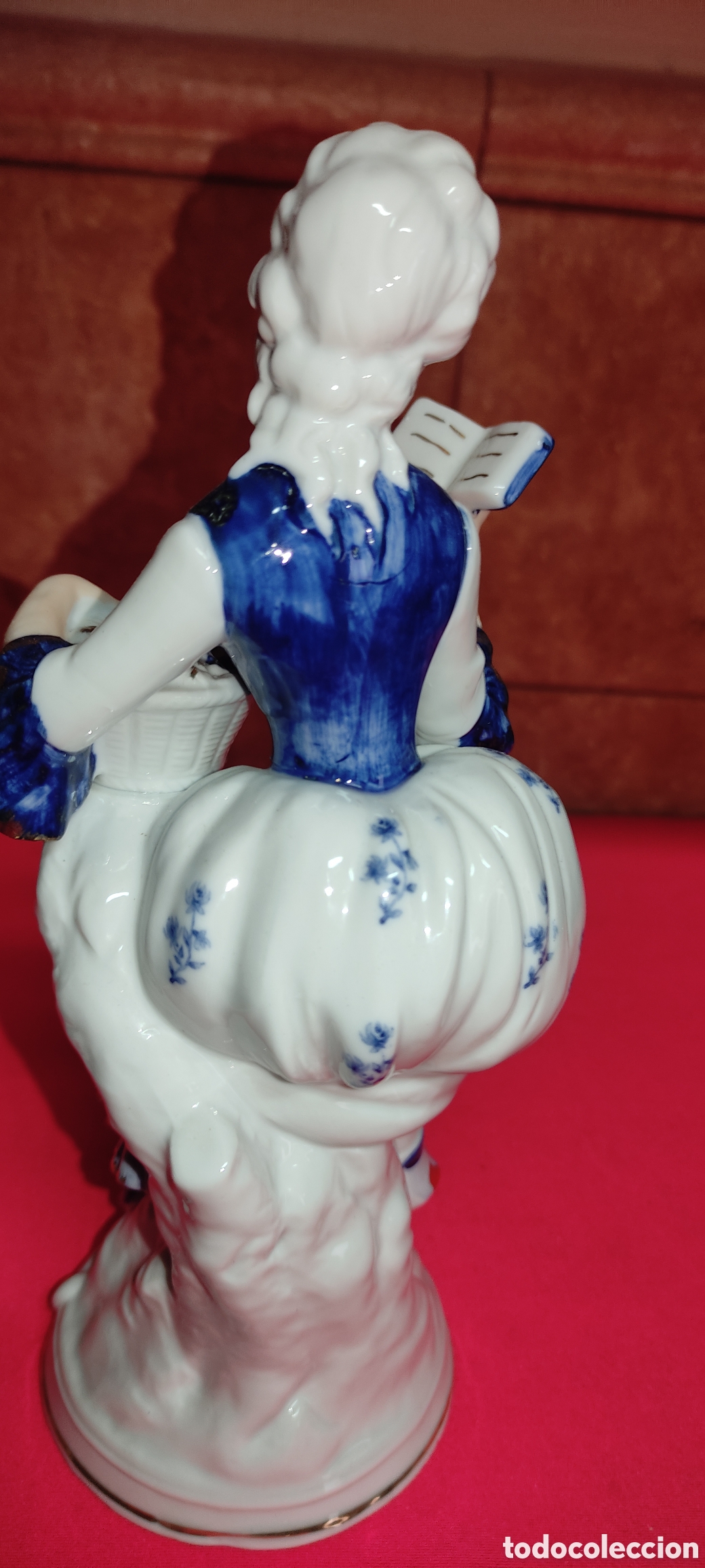 Antig&uuml;edades: FIGURA DE PORCELANA - Foto 3