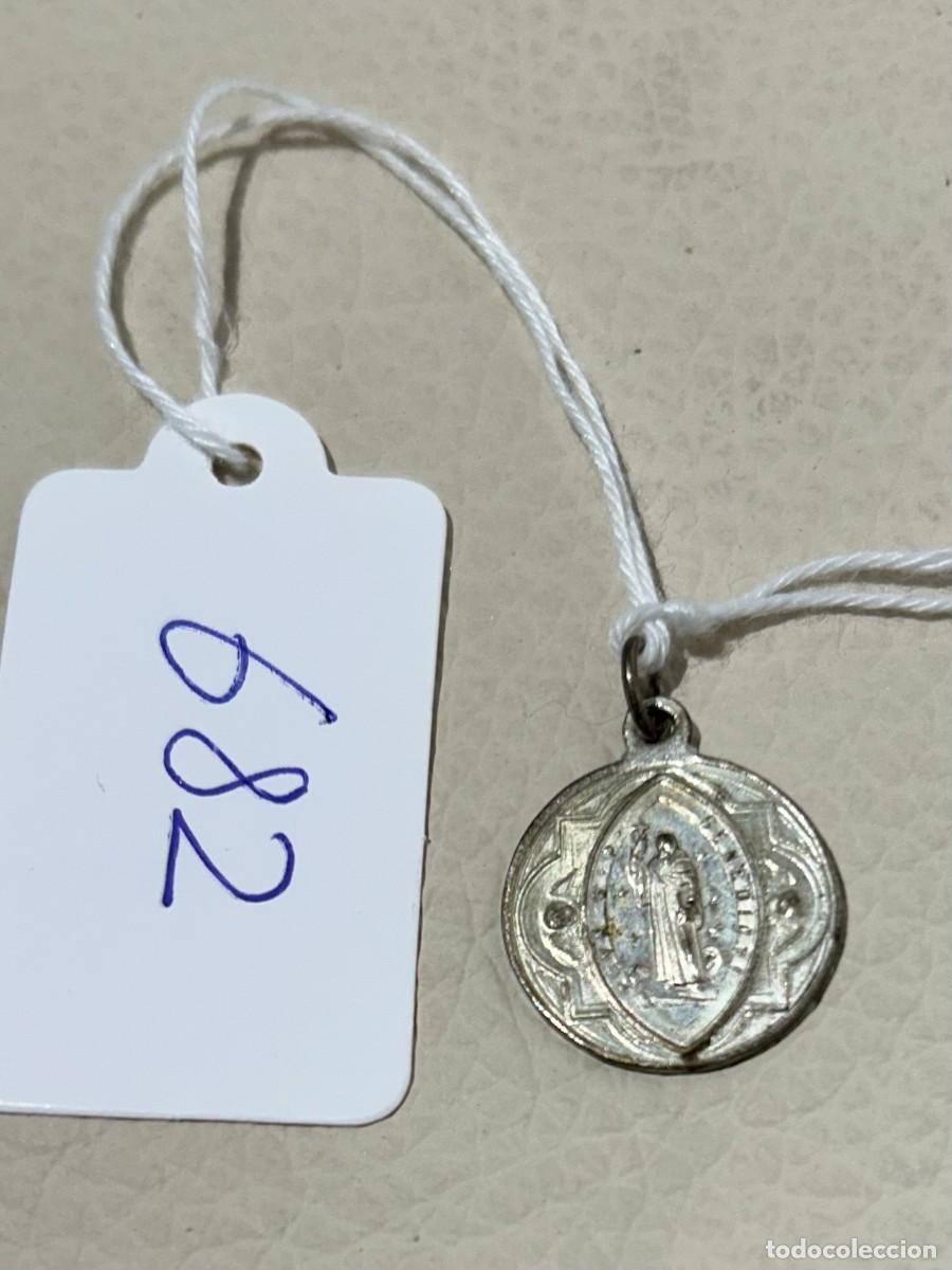 Antig&uuml;edades: MEDALLA RELIGIOSA MET&Aacute;LICA - Foto 2