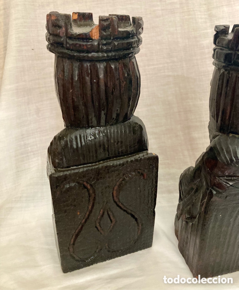 Antig&uuml;edades: DOS SUJETALIBROS TALLADOS EN MADERA - Foto 7