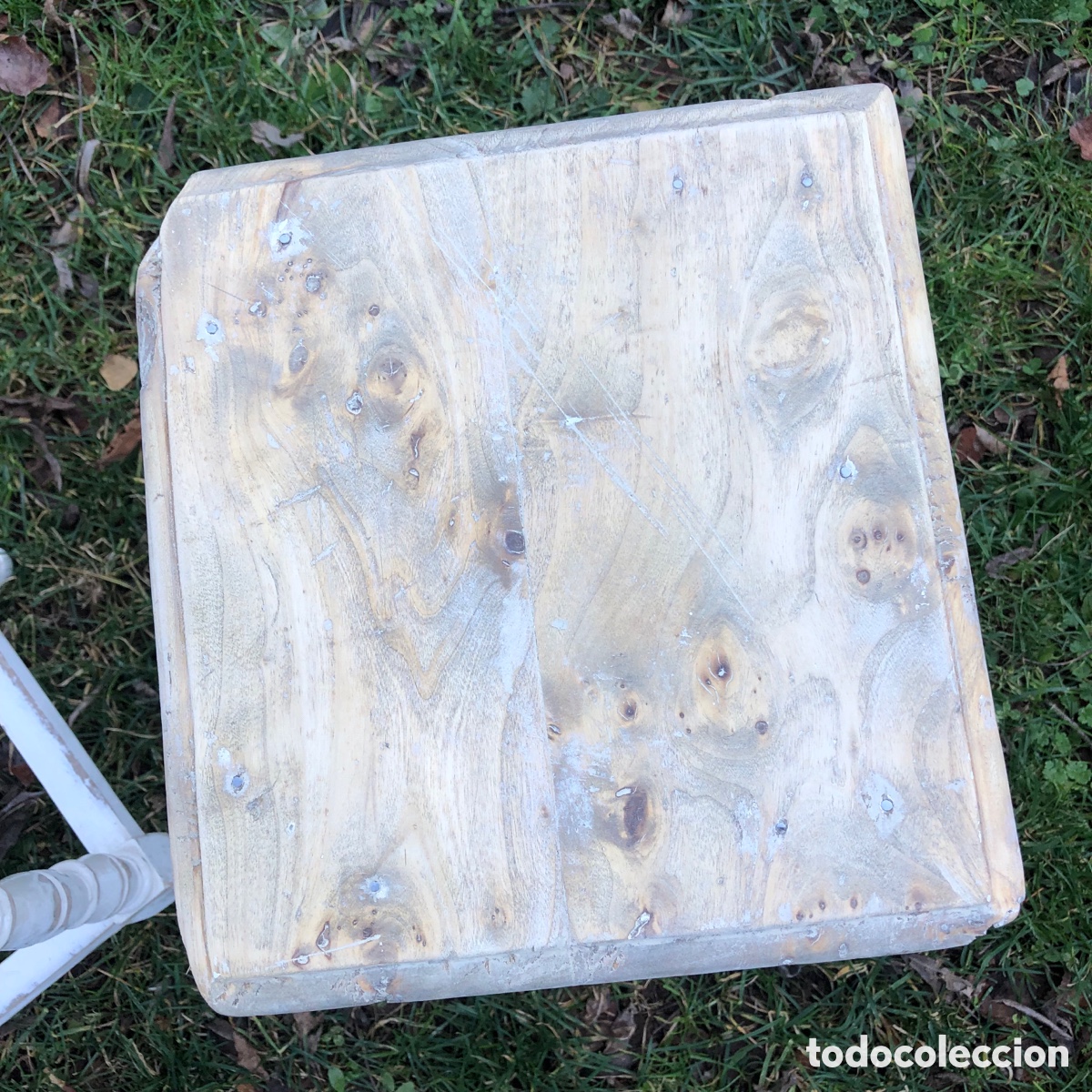Antig&uuml;edades: DOS TABURETES ANTIGUOS DE MADERA MACIZA. - Foto 7