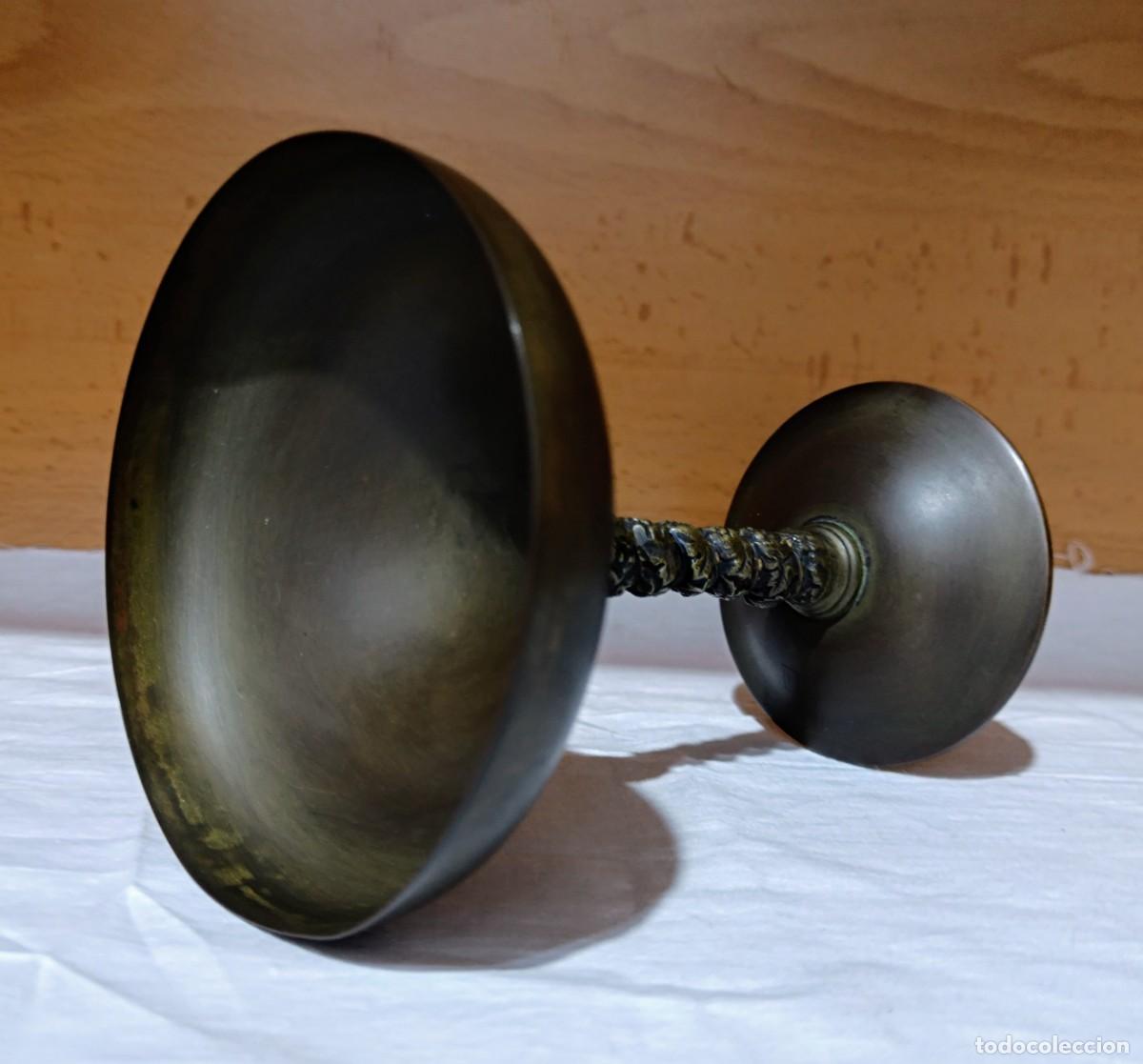 Antig&uuml;edades: Copa de antigua d&eacute; bronce - Foto 3