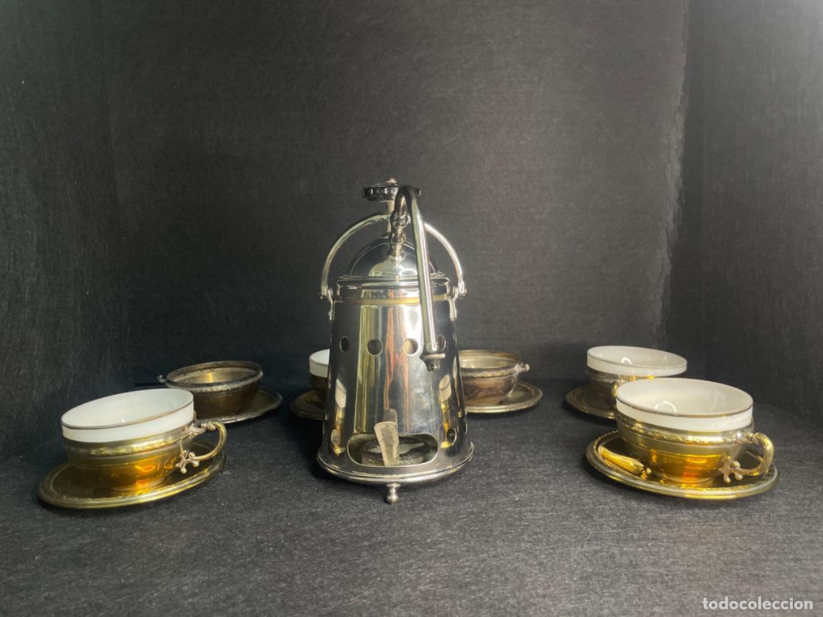 Antig&uuml;edades: Cafetera Express de aceite con 6 tazas y platos - Foto 1