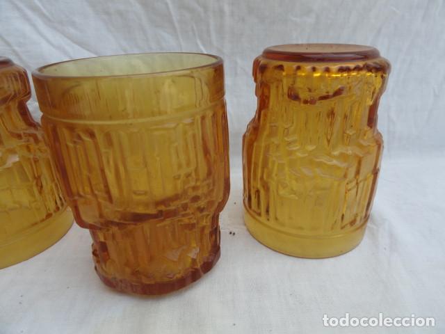 Antig&uuml;edades: 5 VASOS CRISTAL COLOR AMBAR. - Foto 6