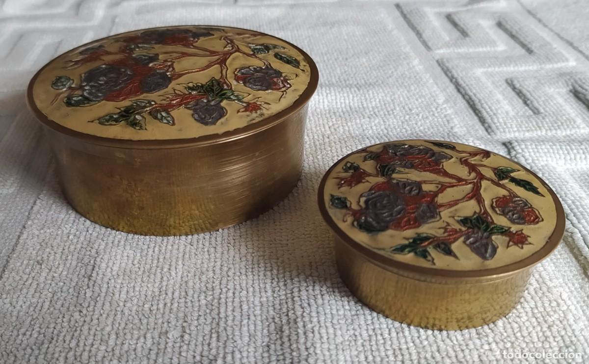 Antig&uuml;edades: cajas de bronce, circulares con decoracion floral - Foto 5