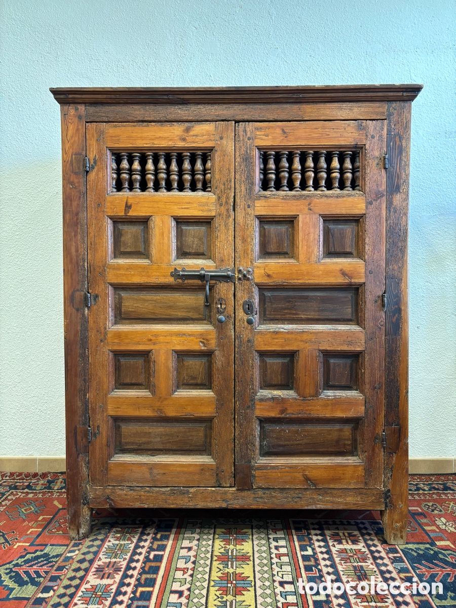 Antig&uuml;edades: Armario Espa&ntilde;ol - Foto 1