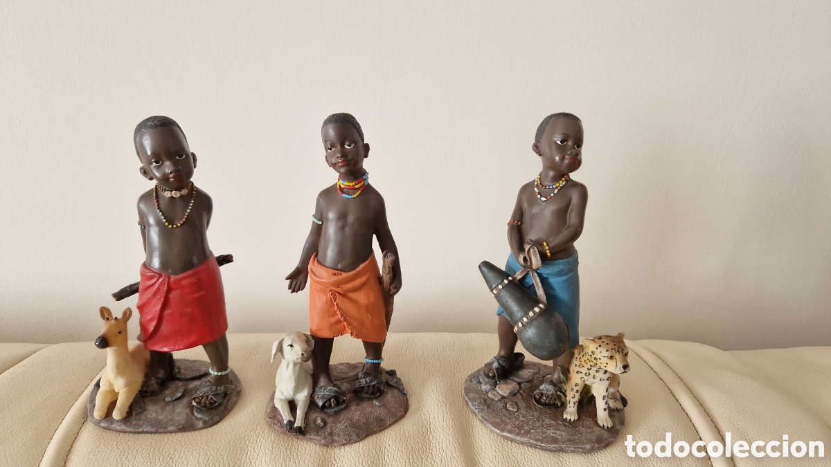 Antig&uuml;edades: Lote de 3 mu&ntilde;ecos africanos - Foto 1