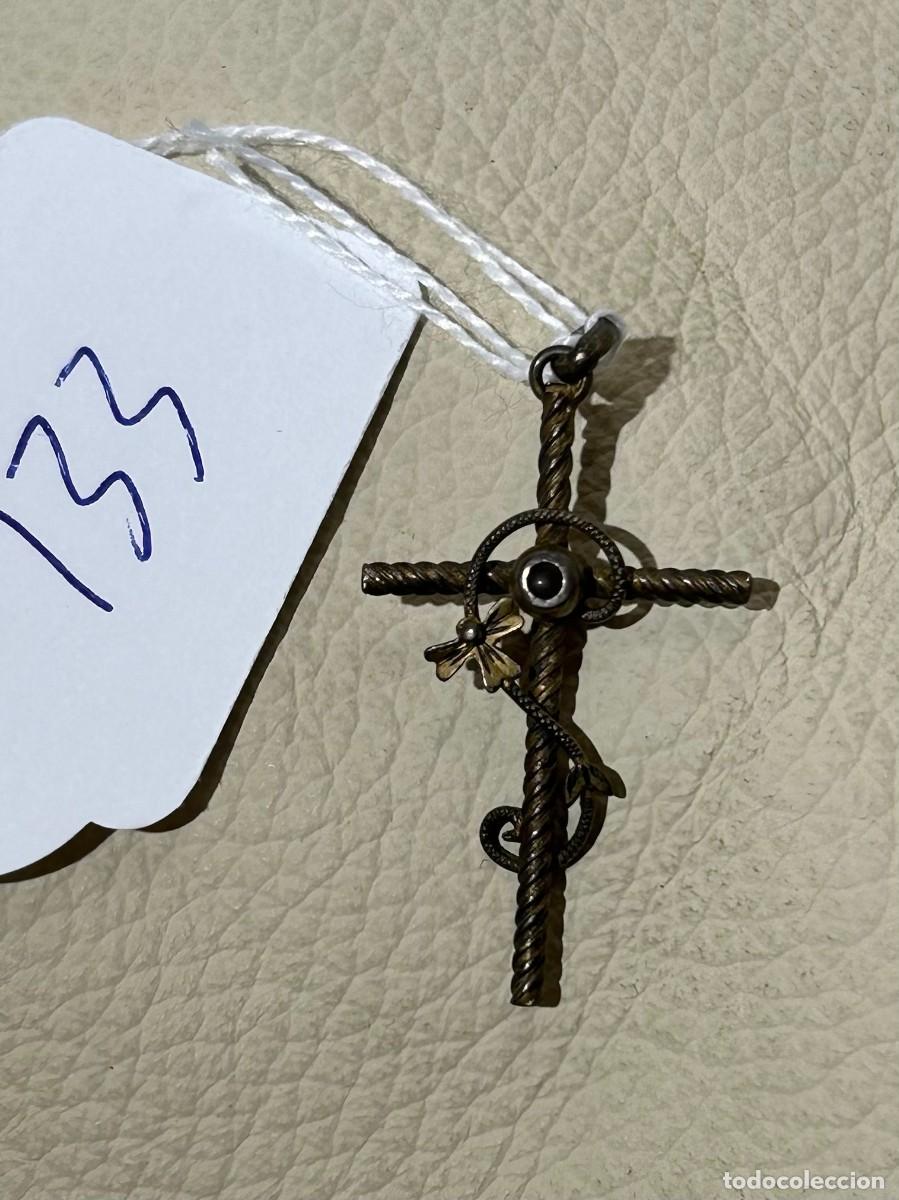 Antig&uuml;edades: Cruz, medalla religiosa - Foto 1