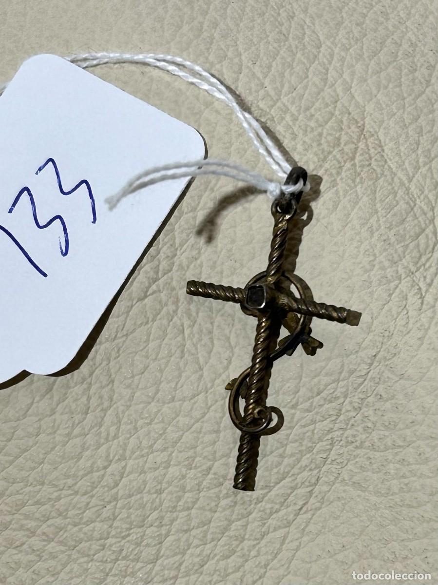Antig&uuml;edades: Cruz, medalla religiosa - Foto 2