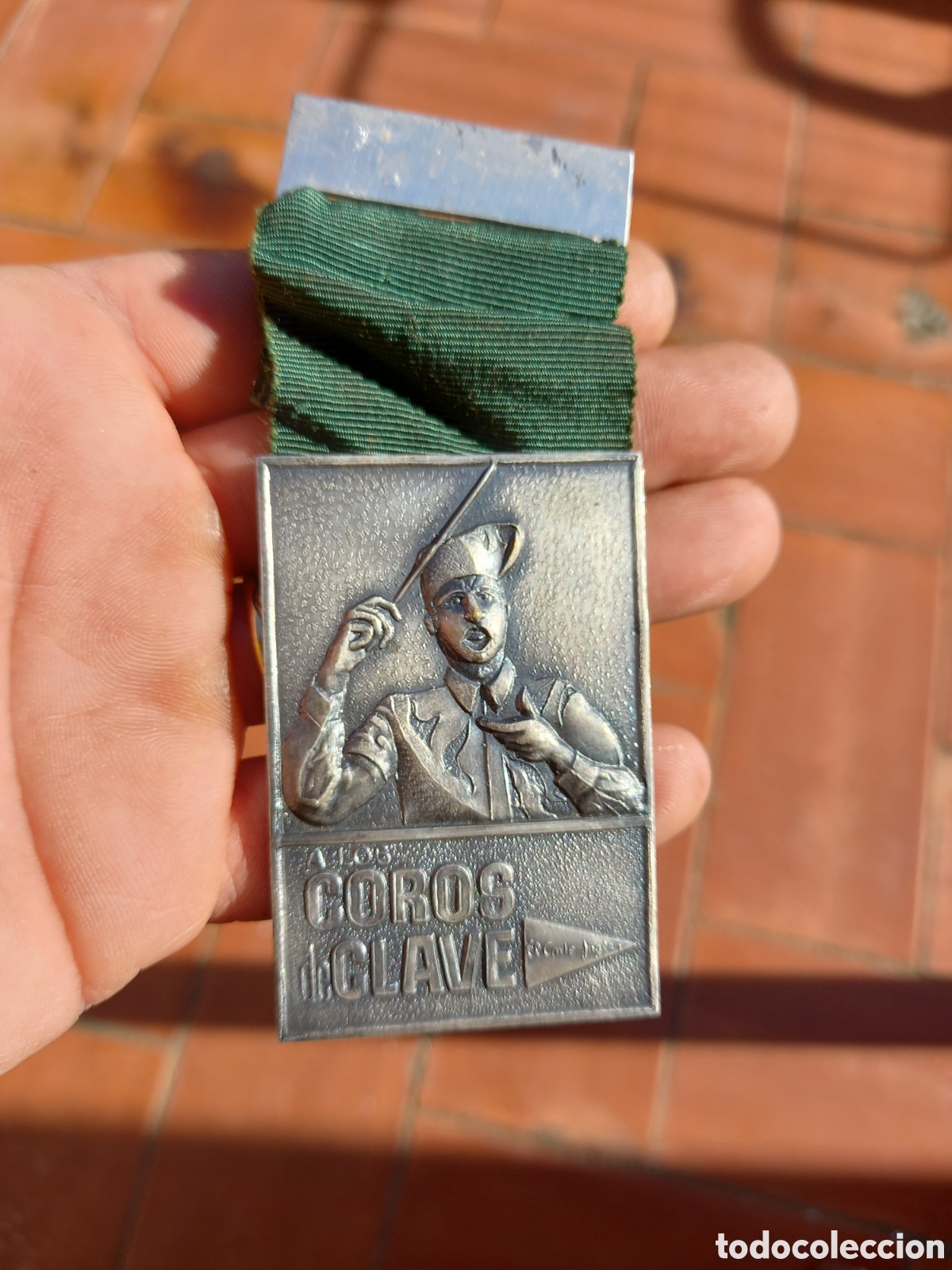 Antig&uuml;edades: MEDALLA A LOS COROS DE CLAVE - Foto 8