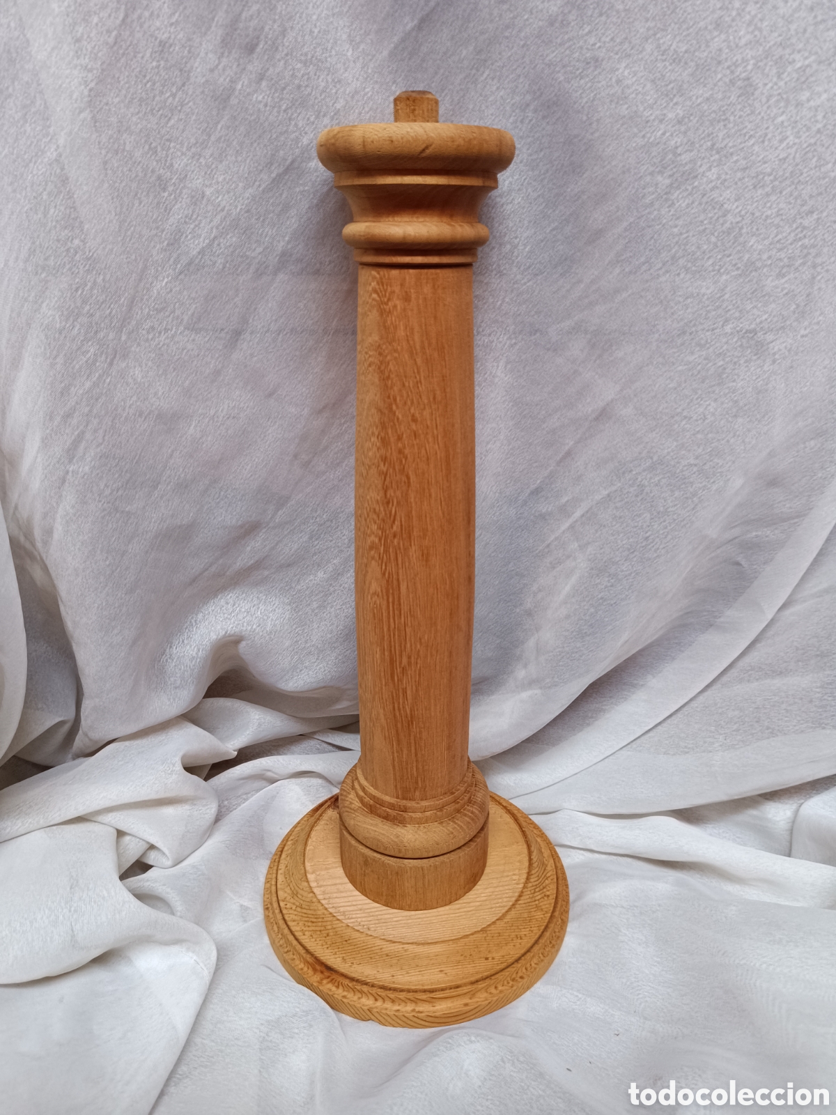 Antig&uuml;edades: Pie de lampara de madera - Foto 1