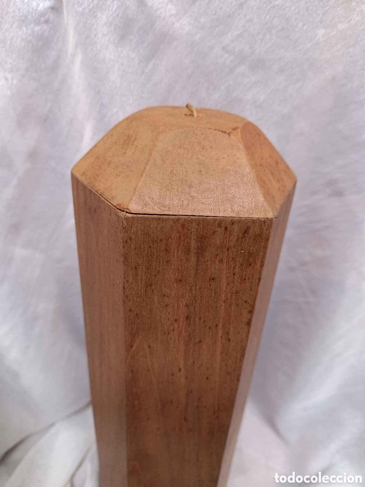 Antig&uuml;edades: Pie de lampara antiguo hexagonal de madera - Foto 10