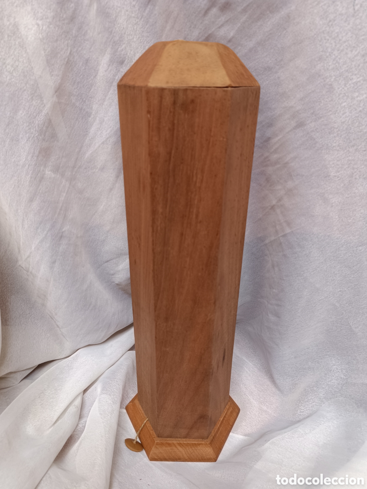 Antig&uuml;edades: Pie de lampara antiguo hexagonal de madera - Foto 14