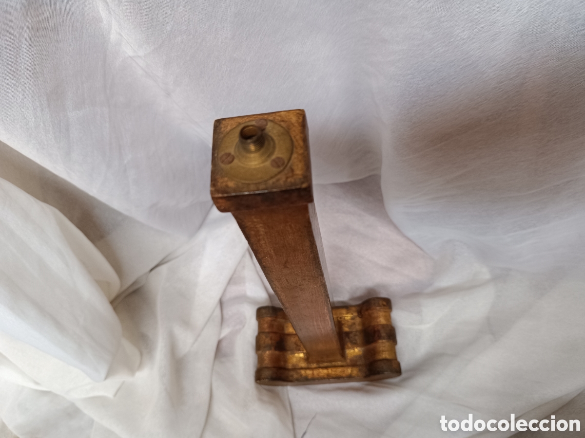 Antig&uuml;edades: Antiguo pie de lampara de madera dorado - Foto 3