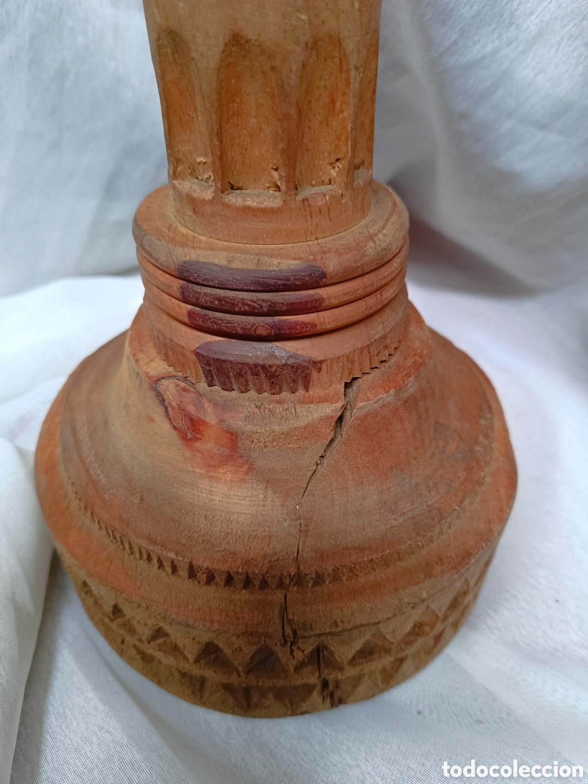 Antig&uuml;edades: Antiguo pie de lampara de madera tallada - Foto 5