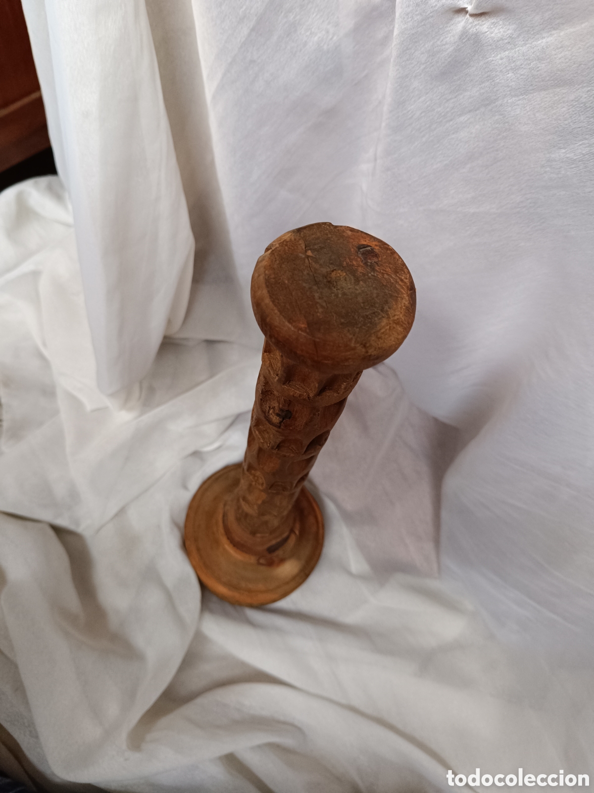 Antig&uuml;edades: Antiguo pie de lampara de madera tallada - Foto 9