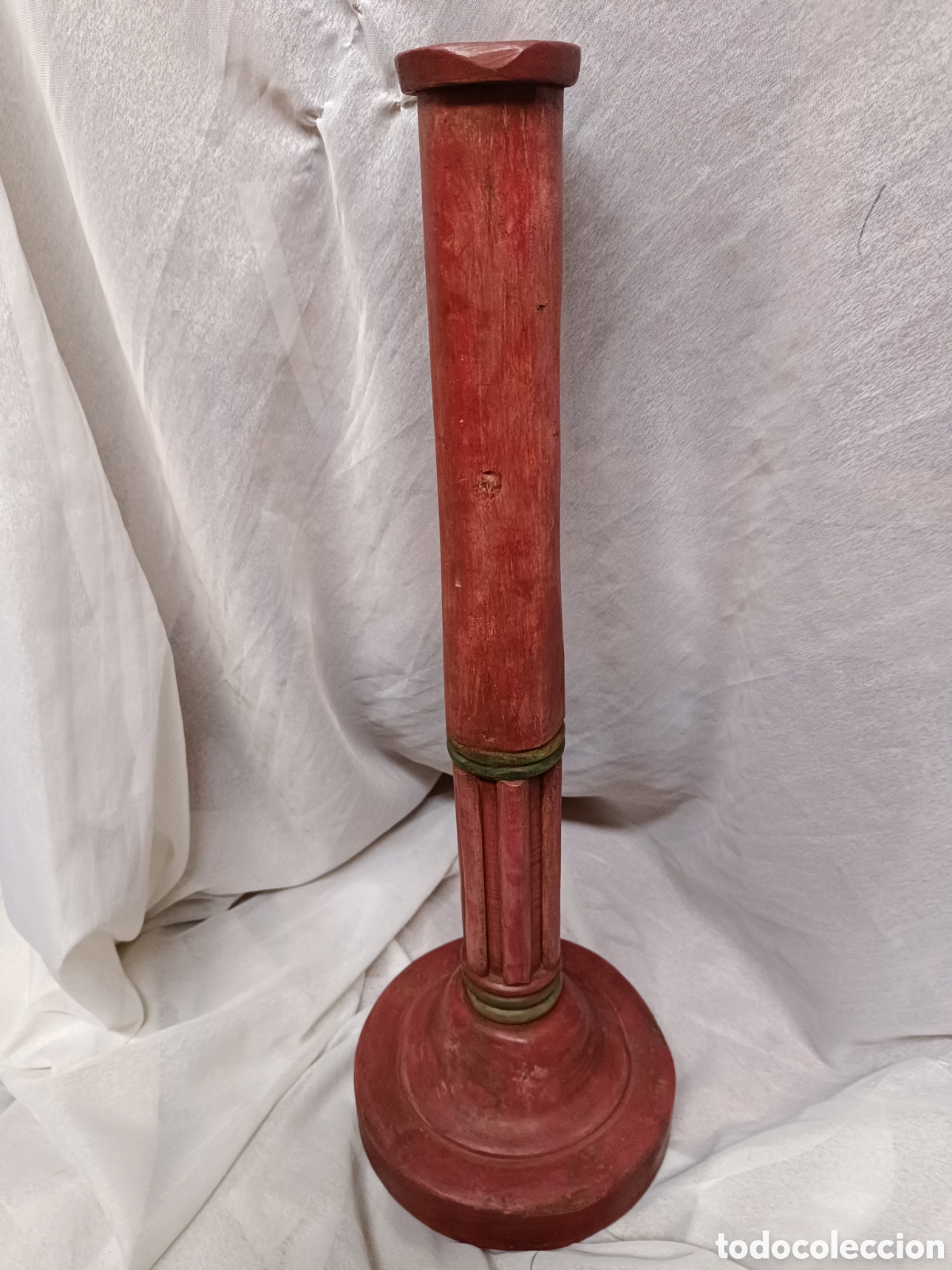 Antig&uuml;edades: Antiguo pie de lampara de madera tallada granate - Foto 2