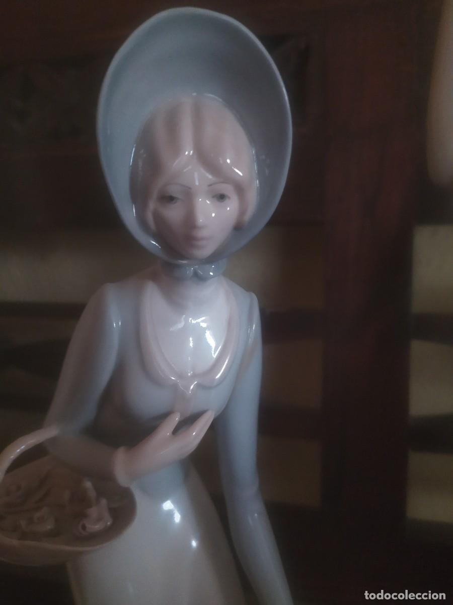 Antiquit&auml;ten: Figura de Porcelana Miguel, con marca en la base Totalmente Nuevas