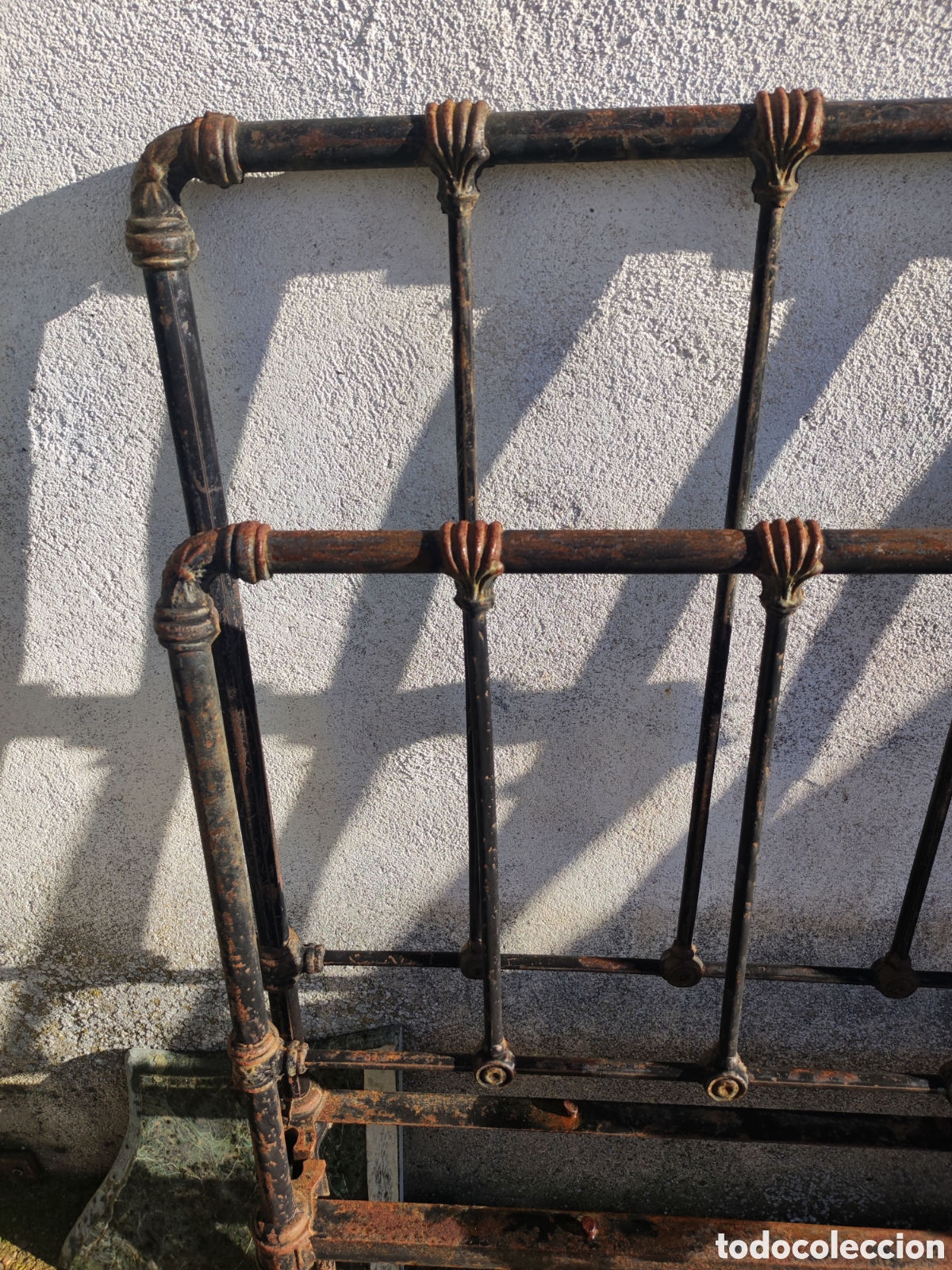 Antig&uuml;edades: Cama hierro - Foto 2