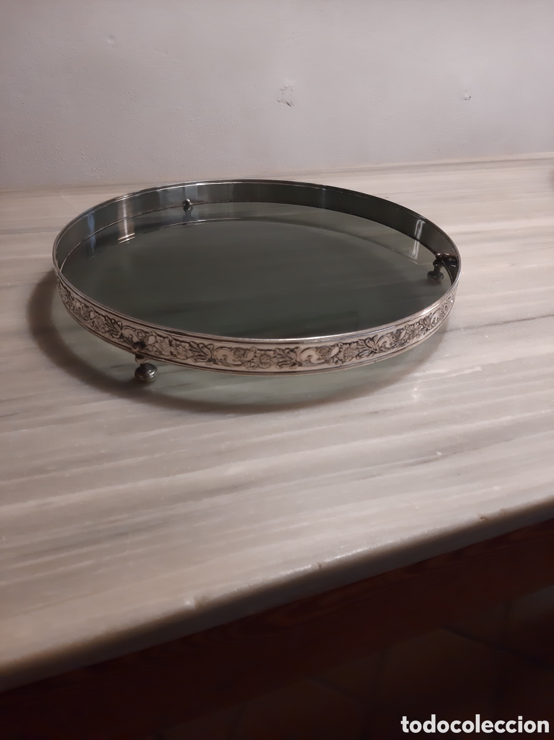 Antig&uuml;edades: Antigua bandeja con ba&ntilde;o de plata - Foto 1