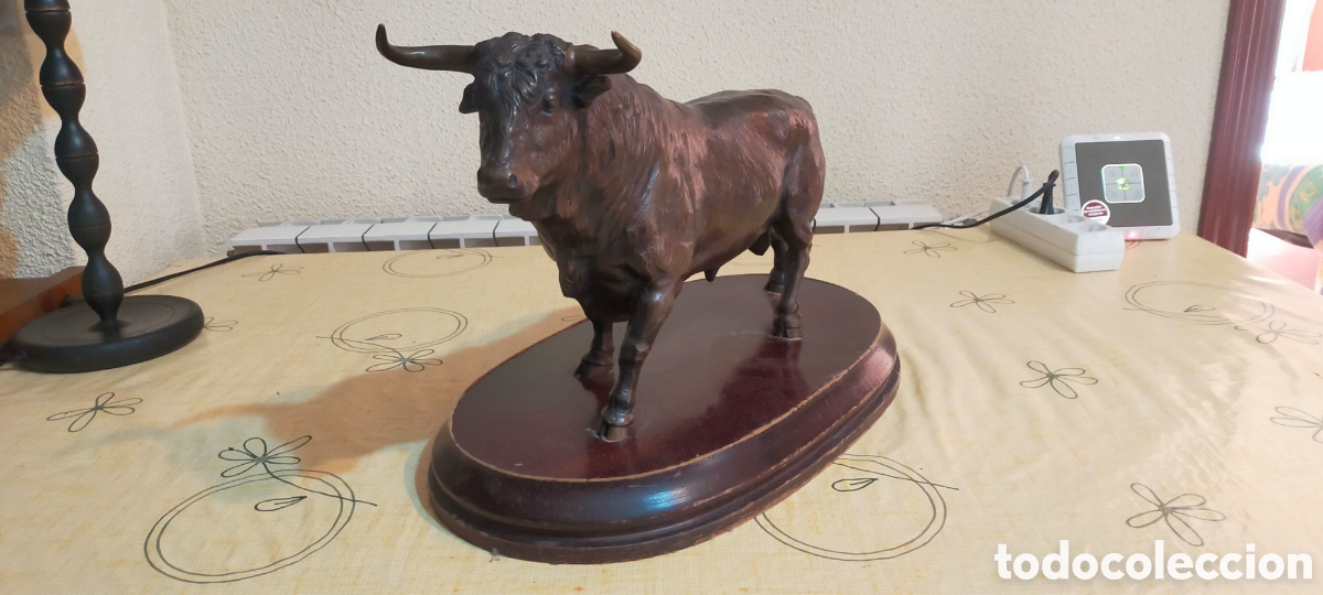 Antig&uuml;edades: Escultura de bronce Toro - Foto 2