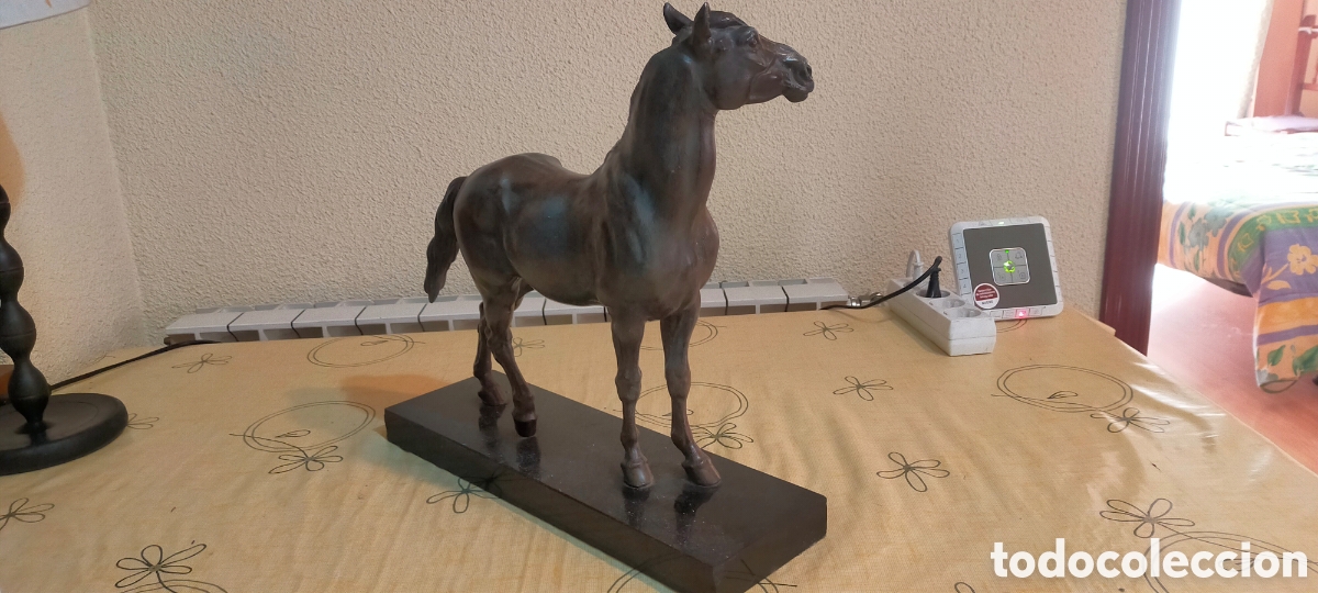 Antig&uuml;edades: Escultura de Bronce Caballo - Foto 2