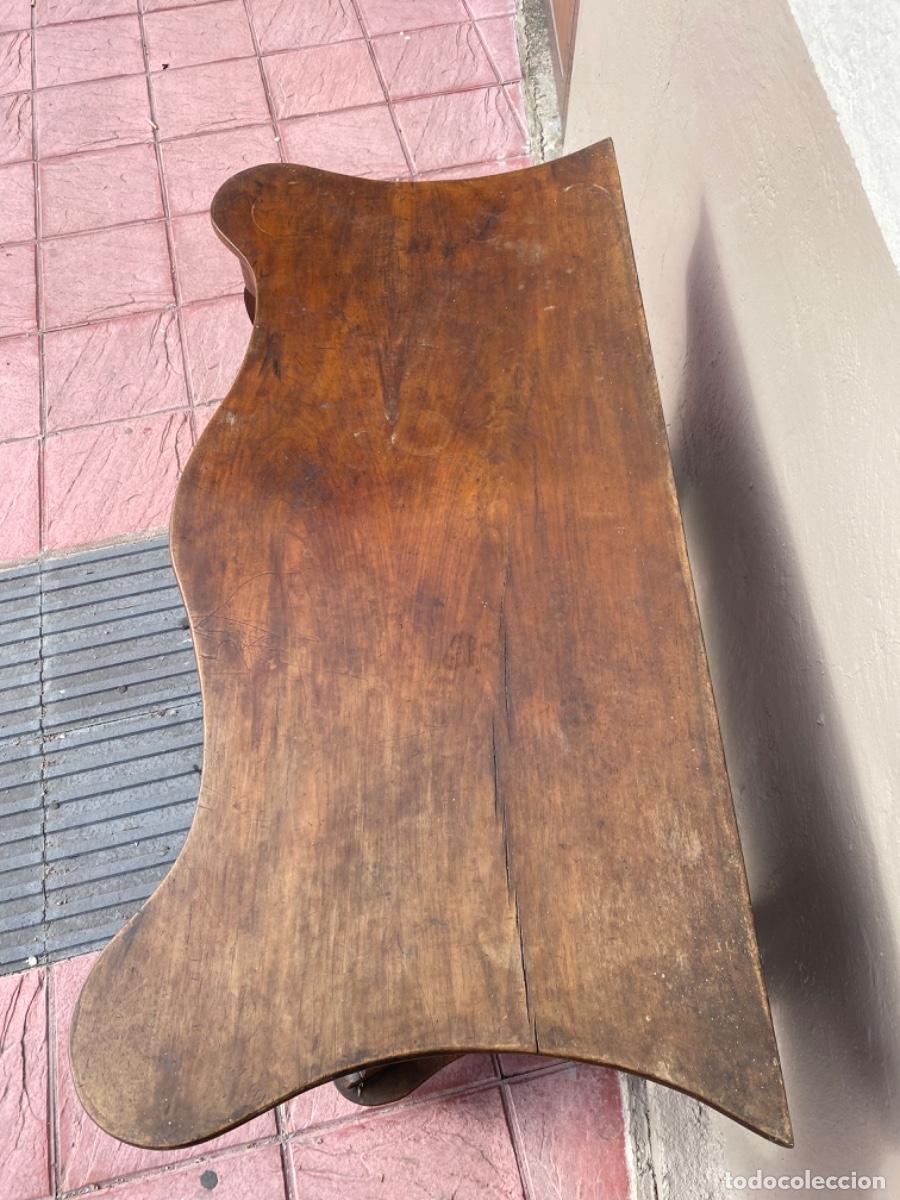 Antig&uuml;edades: CONSOLA ISABELINA DE NOGAL - Foto 4