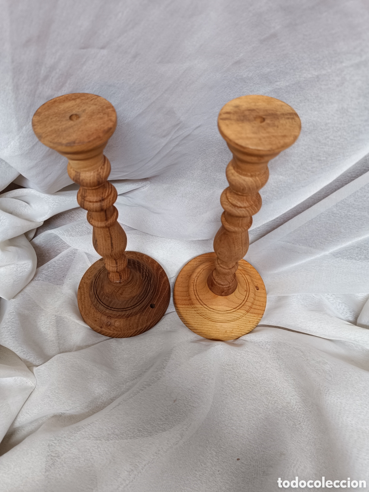 Antig&uuml;edades: Pareja de pie de lampara de madera - Foto 2