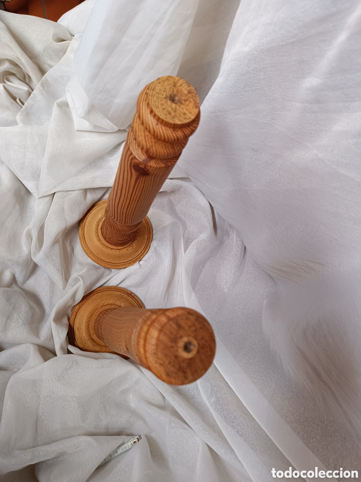 Antig&uuml;edades: Pareja pie de lampara madera de pino - Foto 3