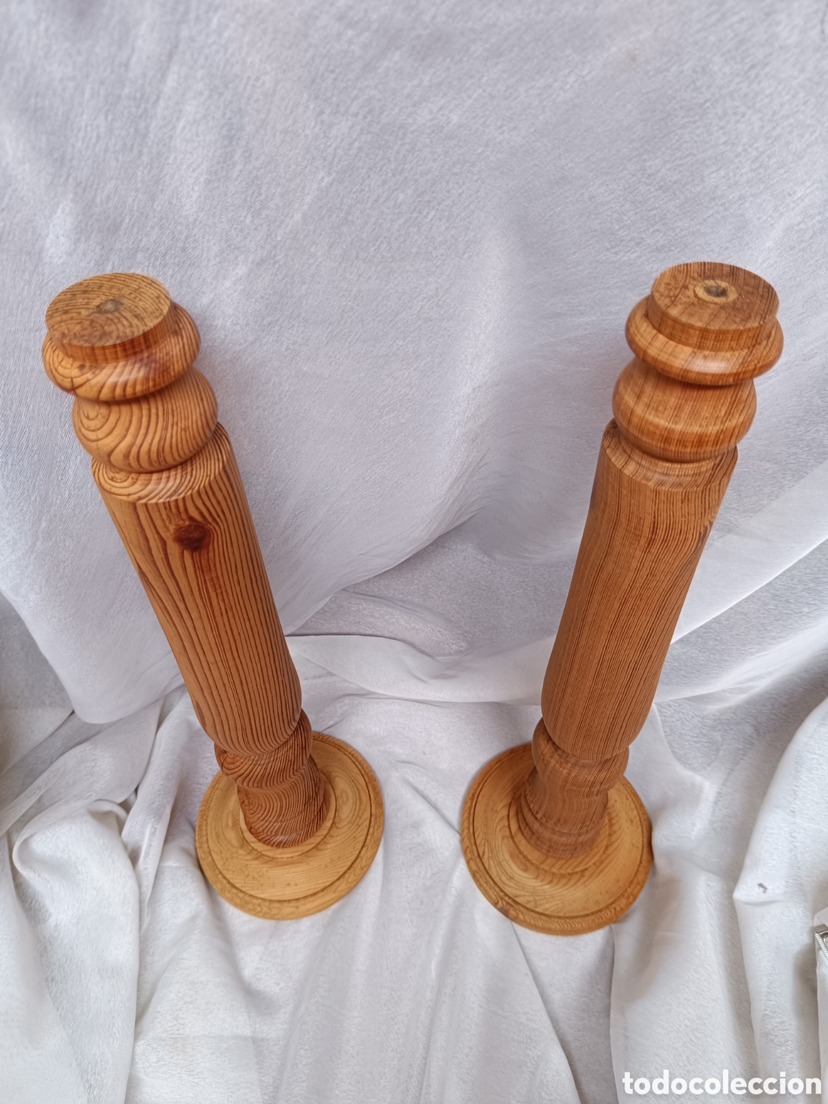 Antig&uuml;edades: Pareja pie de lampara madera de pino - Foto 4