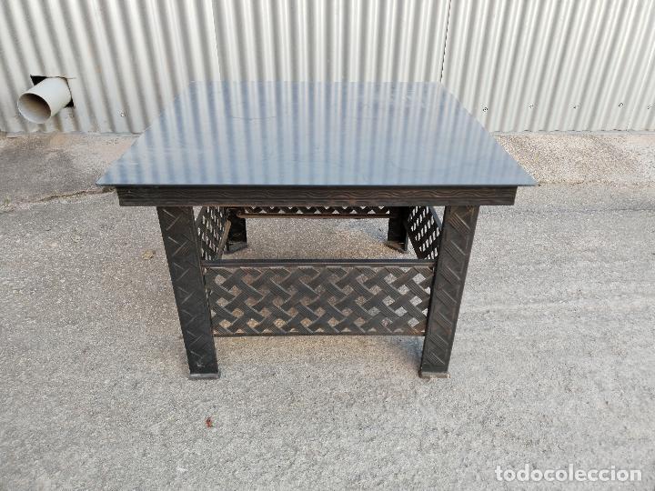 Antig&uuml;edades: mesa baja metalica - Foto 3