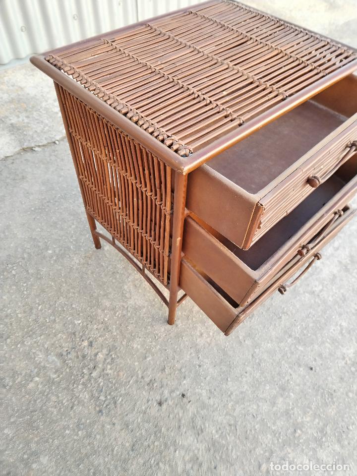 Antig&uuml;edades: mesilla de forja y bamb&uacute; - Foto 7