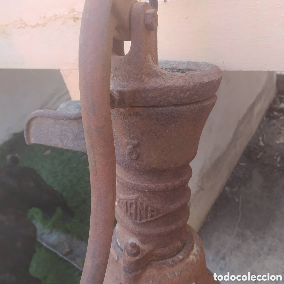 Antig&uuml;edades: ANTIGUA bomba de agua - Foto 2