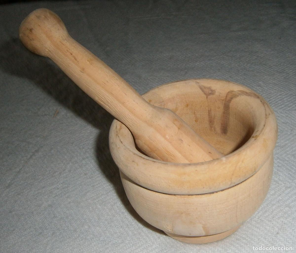 Antig&uuml;edades: mortero de madera con su maza - Foto 1
