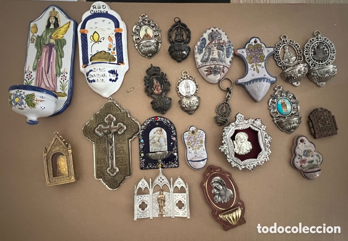 Antig&uuml;edades: Gran lote de Benditeras - Foto 2