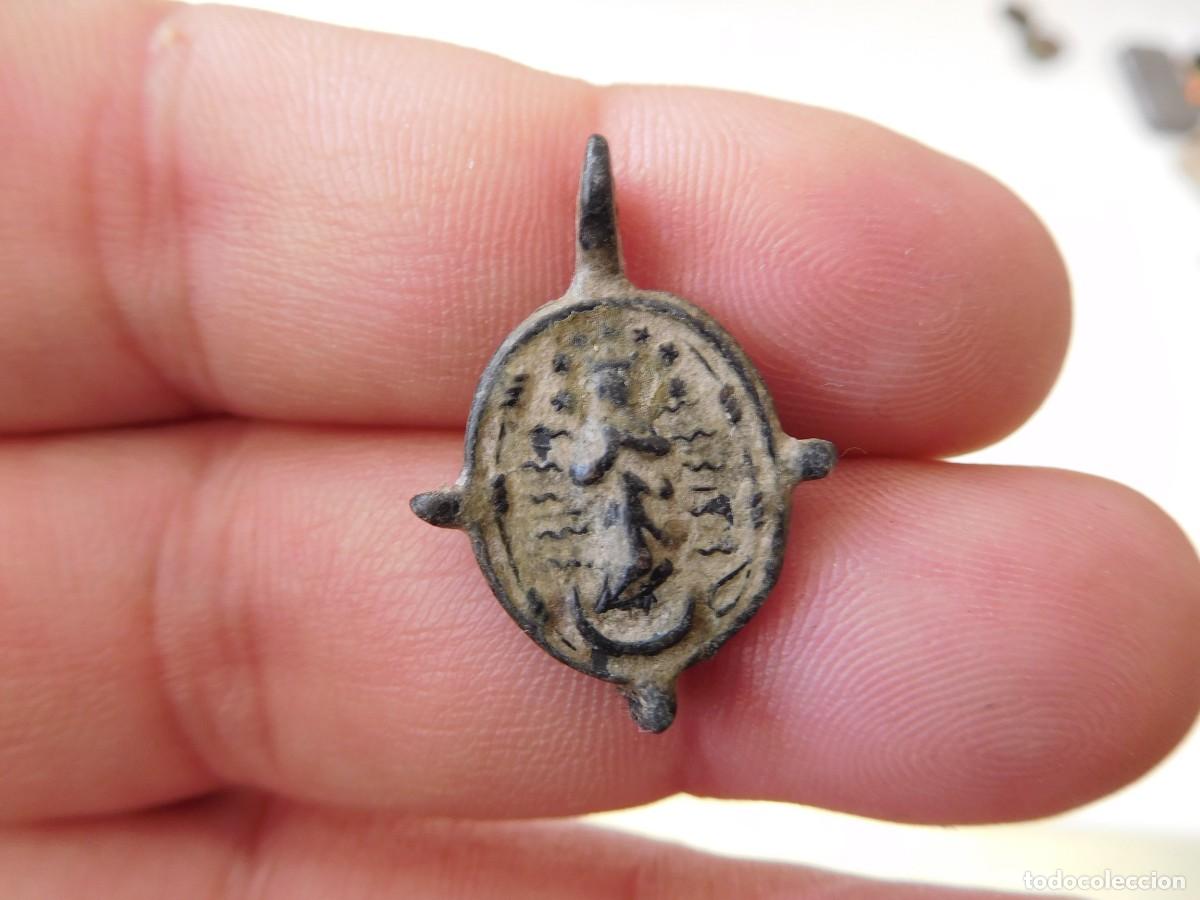 Antig&uuml;edades: Medalla de bronce antigua religiosa - Foto 1