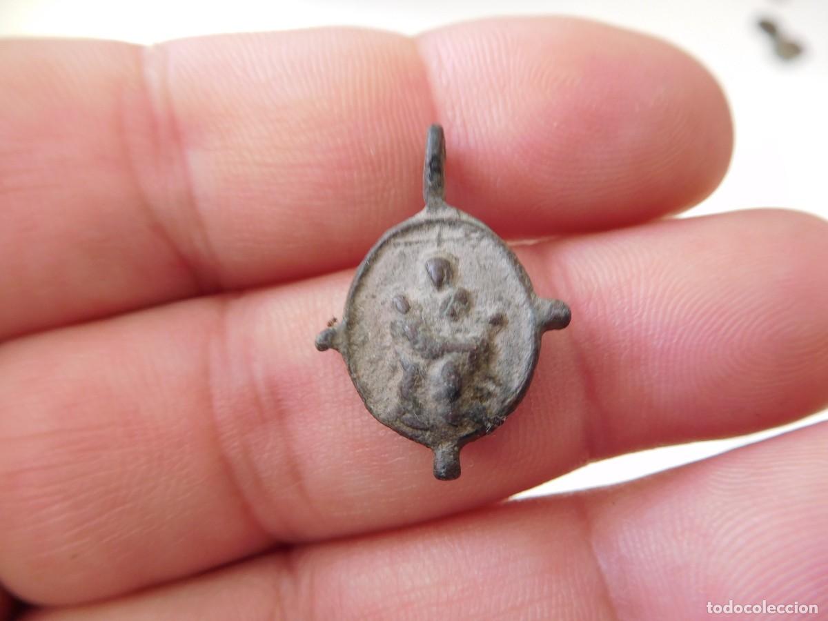 Antig&uuml;edades: Medalla de bronce antigua religiosa - Foto 2