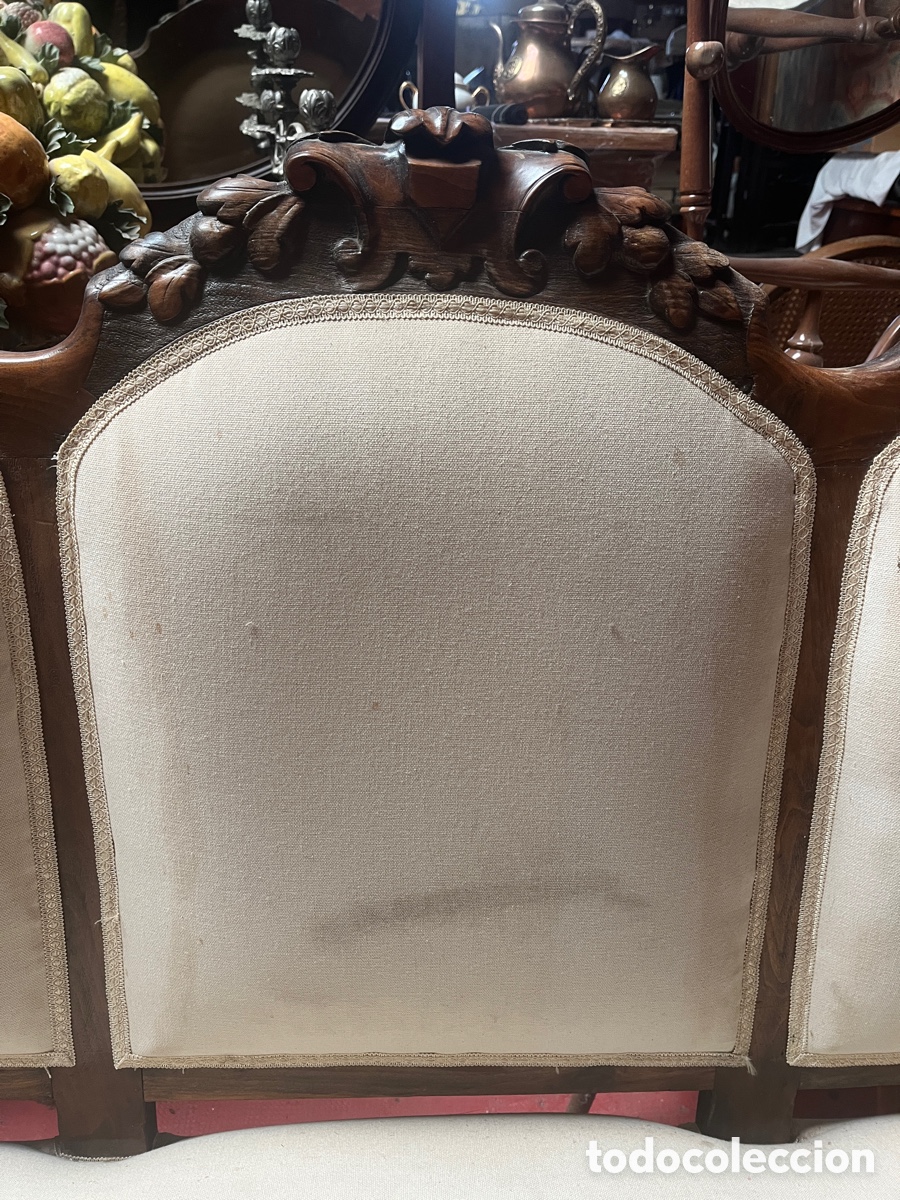 Antig&uuml;edades: Sillon espa&ntilde;ol en madera tapizado en retor. - Foto 7