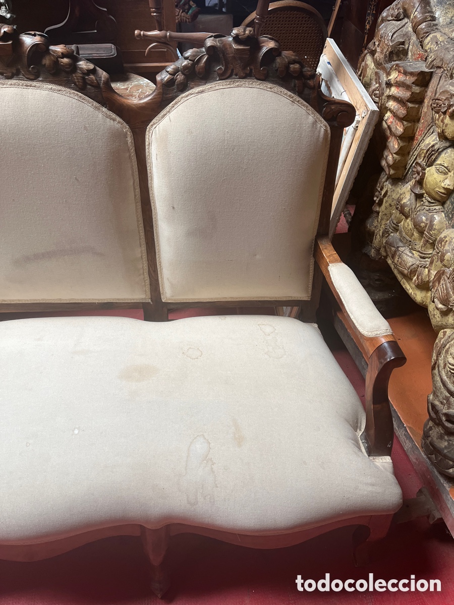 Antig&uuml;edades: Sillon espa&ntilde;ol en madera tapizado en retor. - Foto 8
