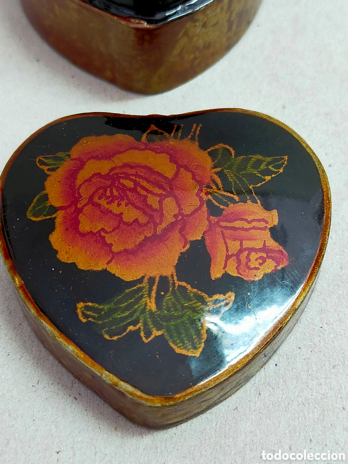 Antig&uuml;edades: CAJA DE PAPEL MACH&Eacute; CON FORMA DE CORAZON. - Foto 7