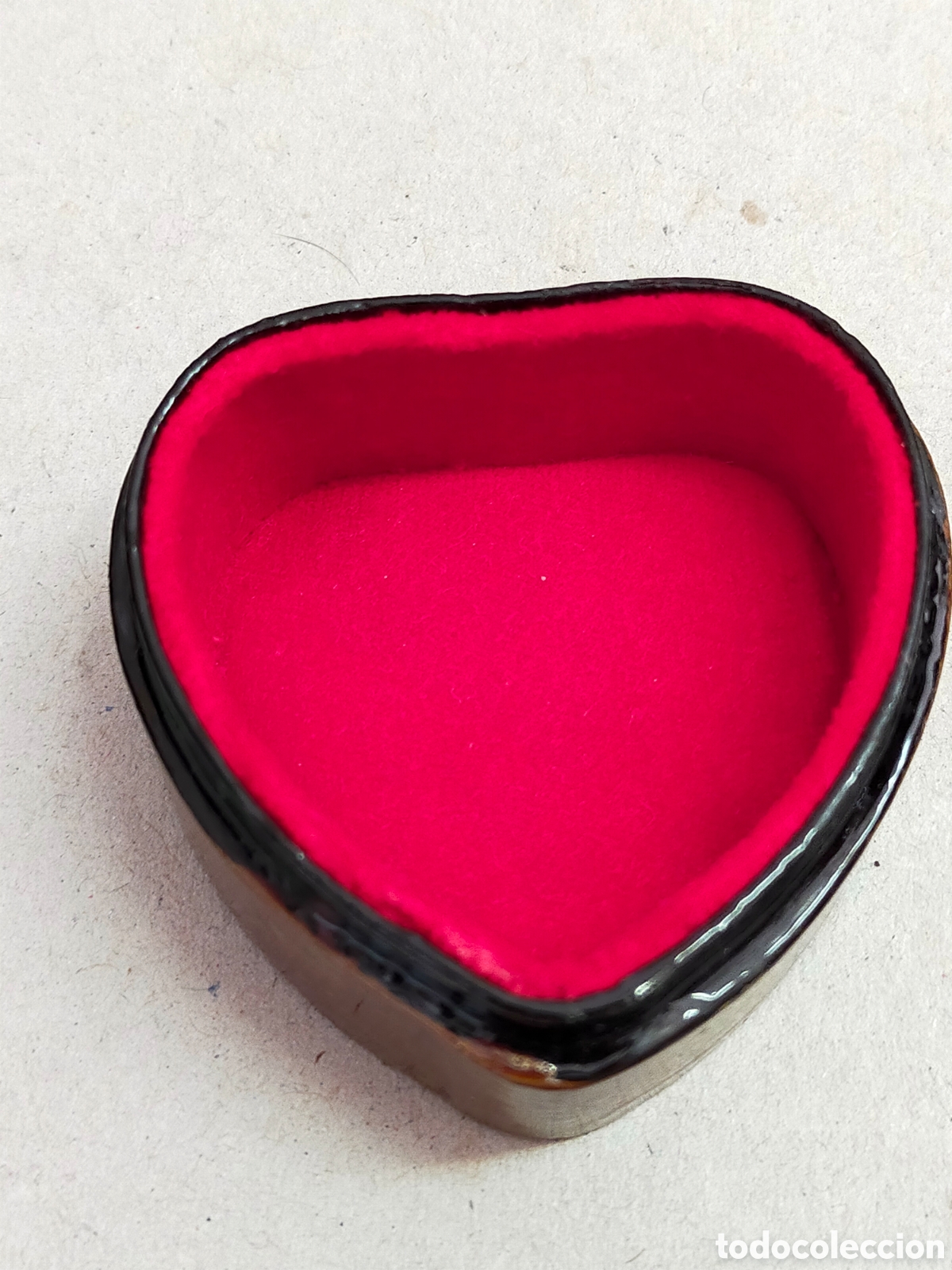 Antig&uuml;edades: CAJA DE PAPEL MACH&Eacute; CON FORMA DE CORAZON. - Foto 8